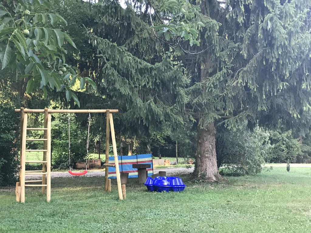 Отель Fonfa Liget Senye Экстерьер фото
